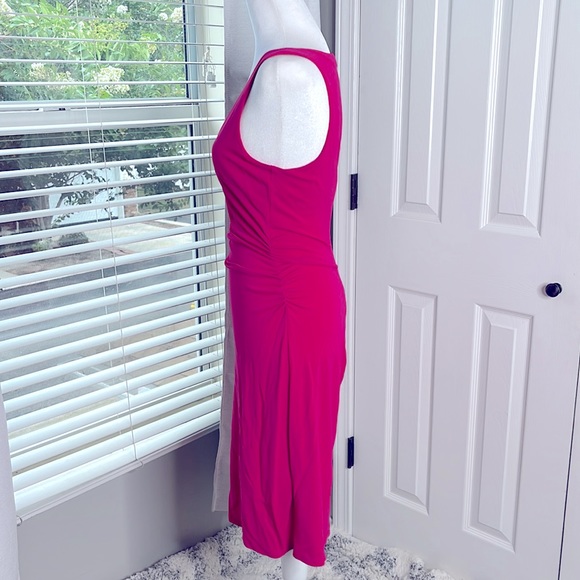 Express Low Cut Keyhole Back Ruched Sleeveless Dress | Built-in Bralette - Picture 3 of 12